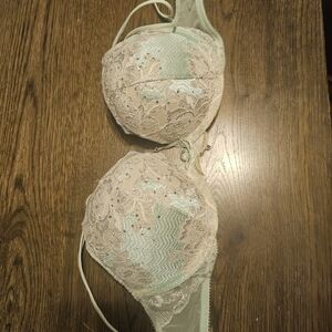 Victoria's Secret Lace Push-Up Bra in Mint Green and Blush